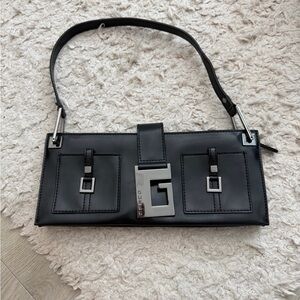 Vintage Guess baguette-style bag